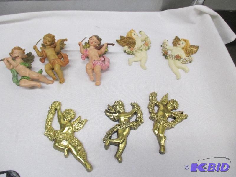 Plastic hanging set of Angels