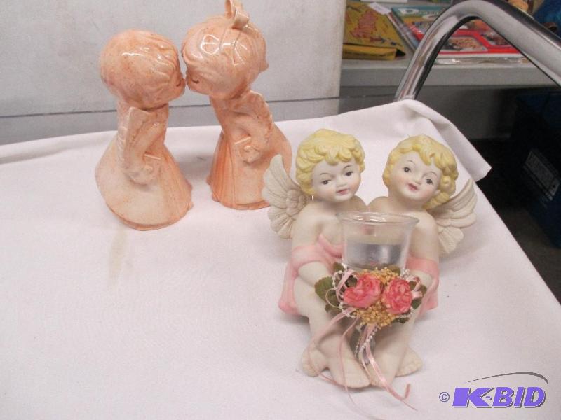 Kissing angels, Ledge angels