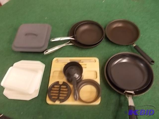 Box Lot Pots, Pans &amp Other Cookware...