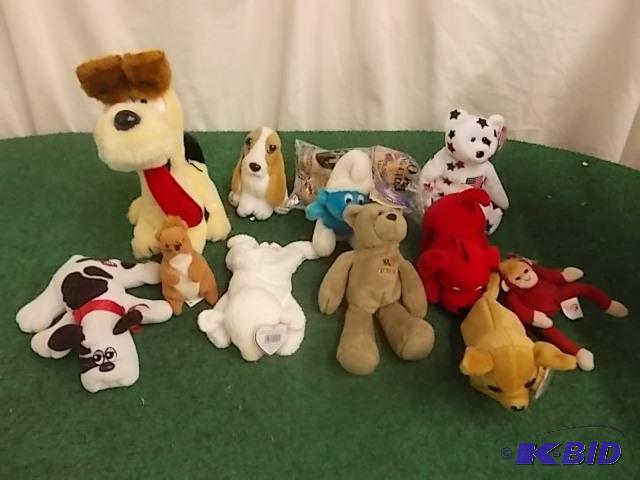 Collection Of Beanie Baby And Other Stiffed A...
