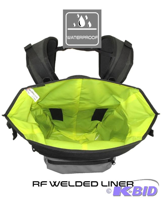 lot 11 image: Velo Mens Transit The Edge 30 Waterproof Messenger Bicycle Backpack