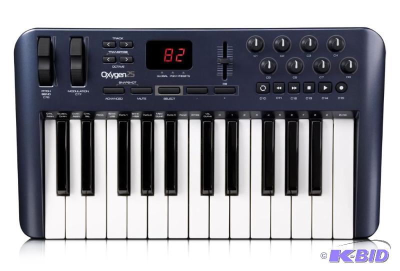 lot 29 image: M-Audio Oxygen 25 25-Key USB MIDI Keyboard Controller