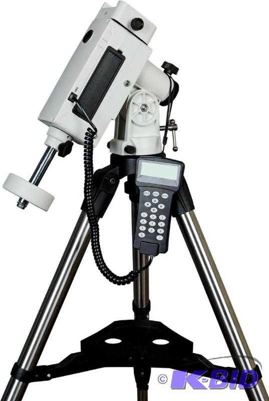 lot 5 image: iOptron 3200 SmartEQ Pro (White) tripod with accesory tray missing