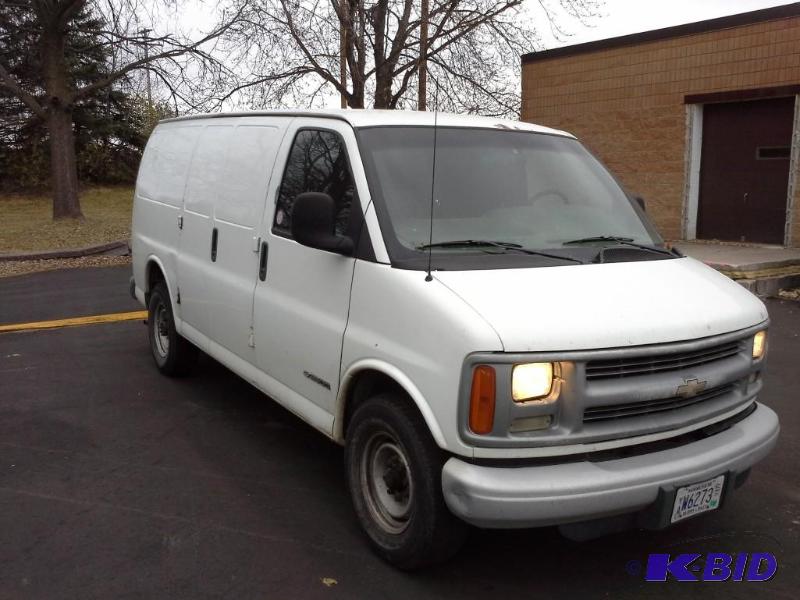 2001 Chevy Express Cargo Van