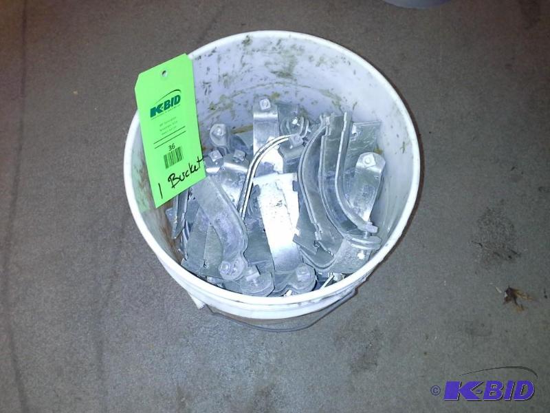 Pipe Hanger (Bucket Lot)
