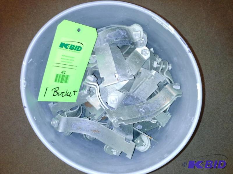 Pipe Hanger (Bucket Lot)