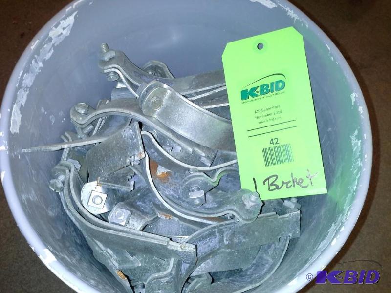 Pipe Hanger (Bucket Lot)