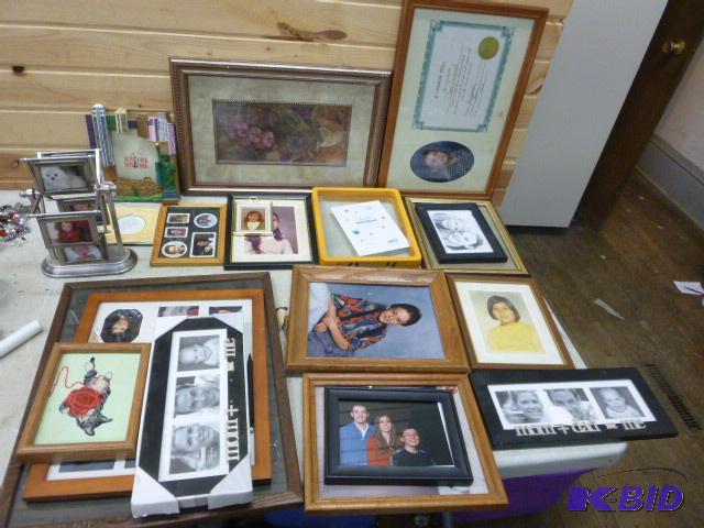 lot 120 image: Lot of Miscellaneous Pictures and Frames...