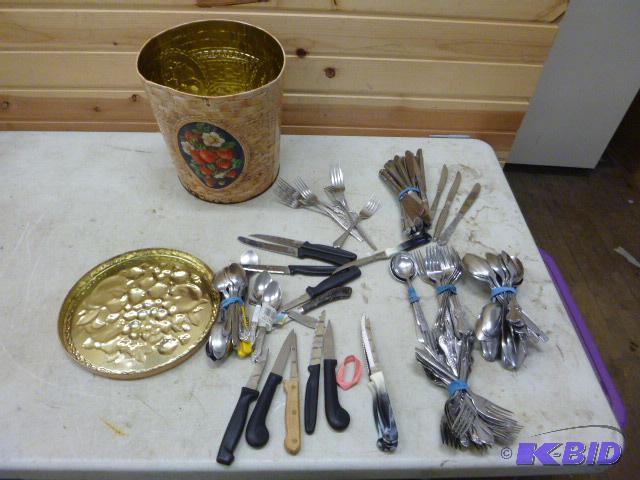lot 132 image: Miscellaneous Silverware ...