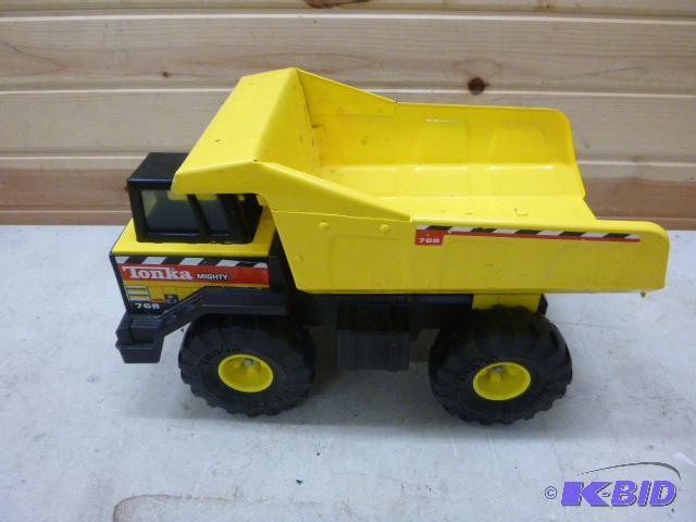lot 146 image: Tonka Mighty 768 Dump Truck...