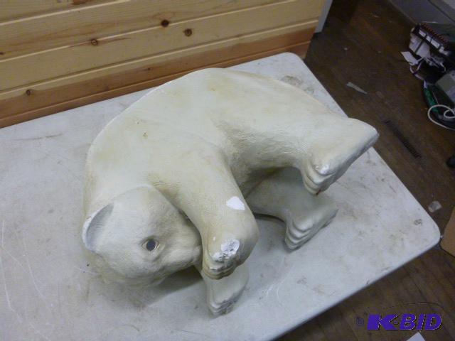 lot 153 image: Polar Bear Planter...