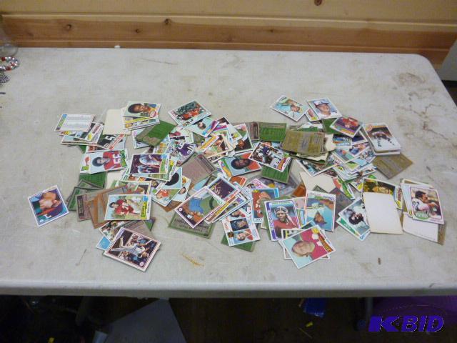 lot 186 image: Miscellaneous Sport Card from the 1970s...
