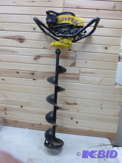 lot 2 image: Jiffy Ice Auger Model 31 - Tecumseh engine, 8...