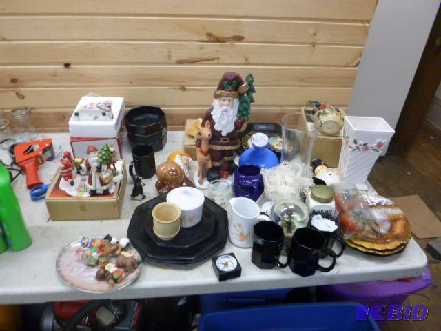 lot 31 image: Miscellaneous Home Decor...