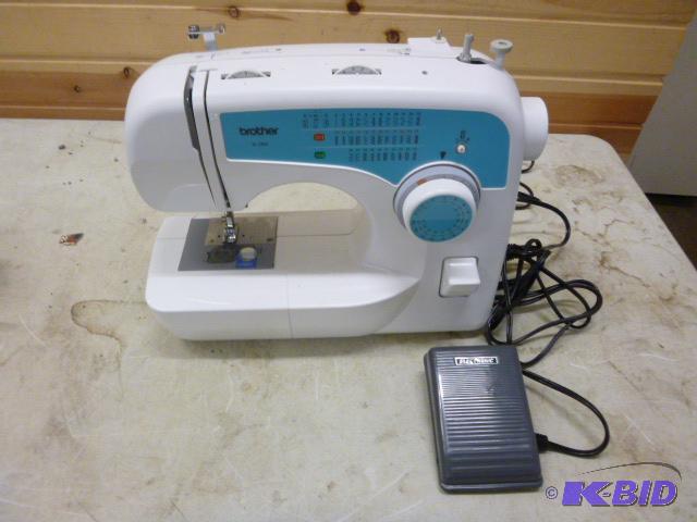 lot 41 image: Brother Sewing Machine XL-3500 - 73 stitch fu...