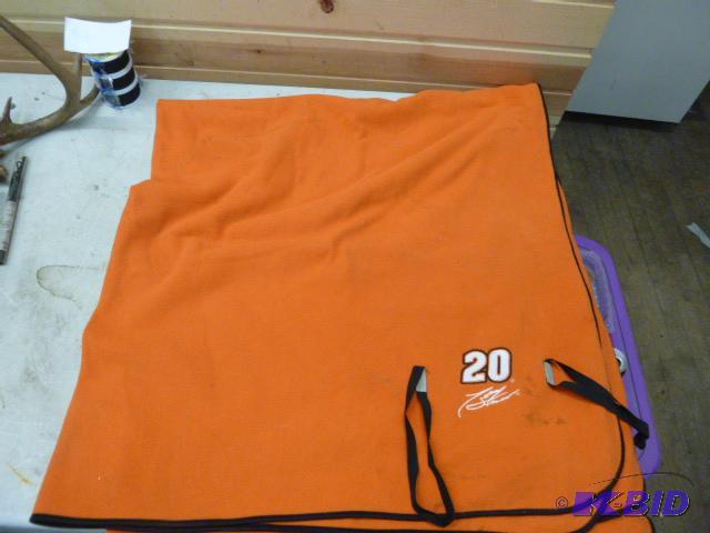 lot 58 image: Tony Stewart Hunting Blanket...