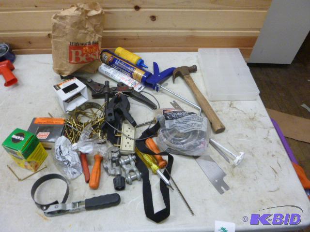 lot 9 image: Miscellaneous Garage Items...