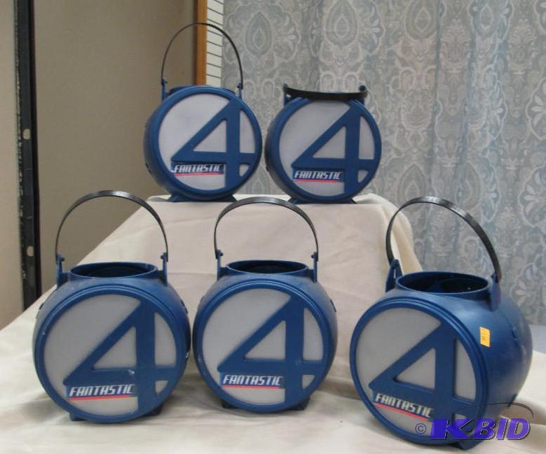 Qty 5 treat container with Fantastic 4 on it...