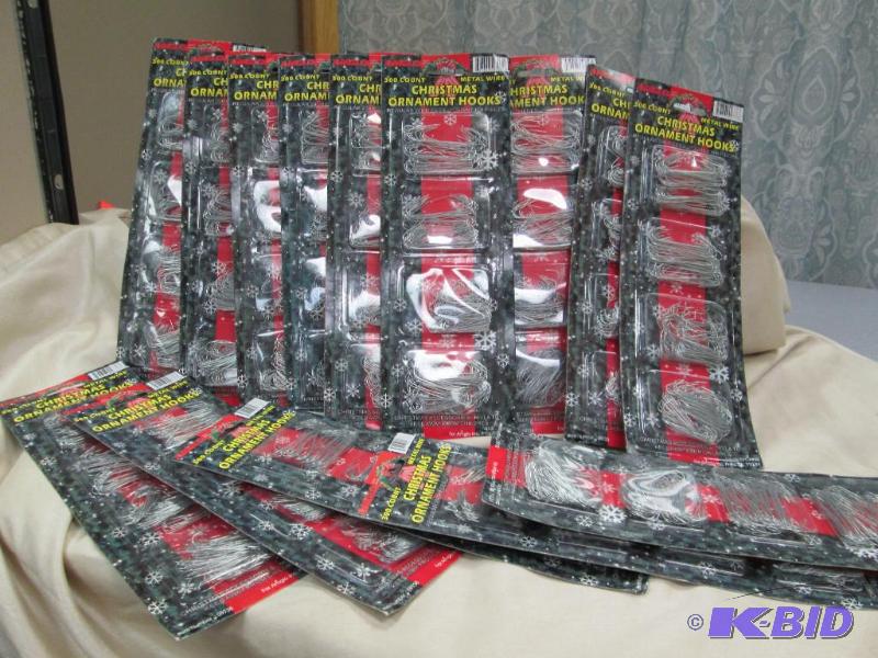 Qty 15 Christmas ornament hooks 300 in a pkg...