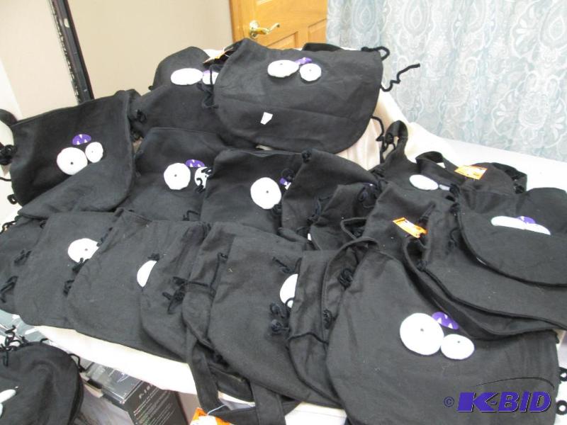 Qty 20 Halloween treat bags has a monster fac...