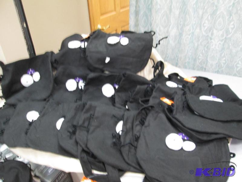 Qty 20 Halloween treat bags has a monster fac...