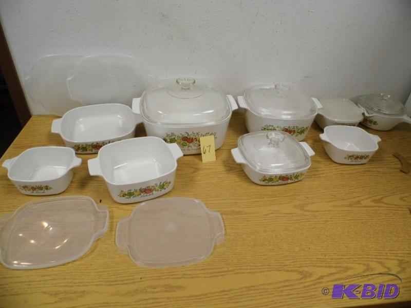 18 Piece New Corning Set