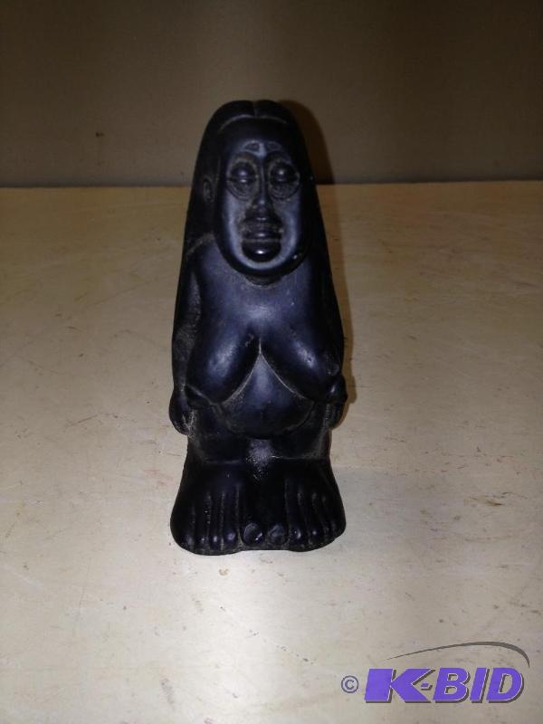 lot 107 image: Hawaiian Goddess of Fertility&nbspFigurine M...