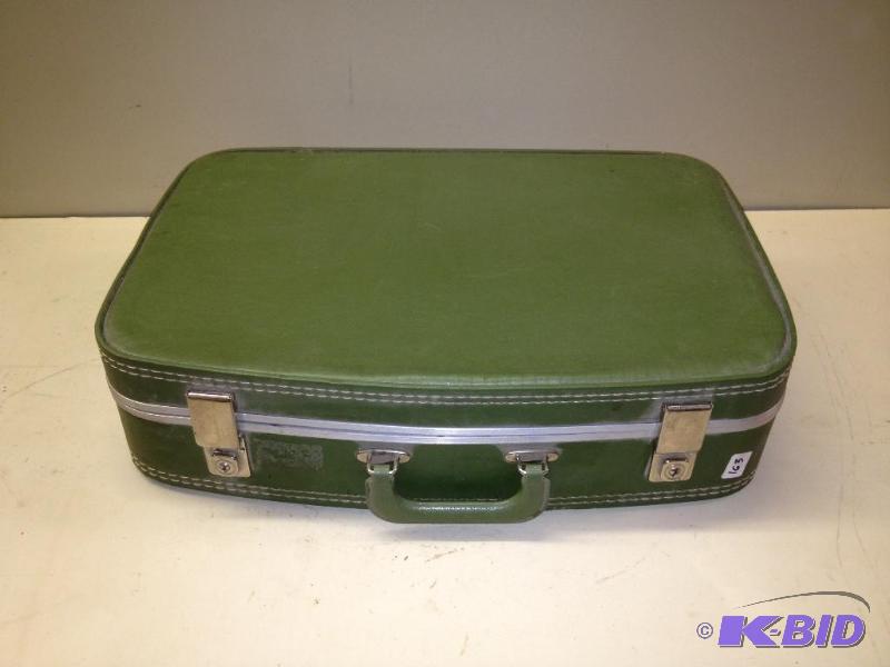 lot 163 image: Vintage Suit Case  Very Nice Condition...