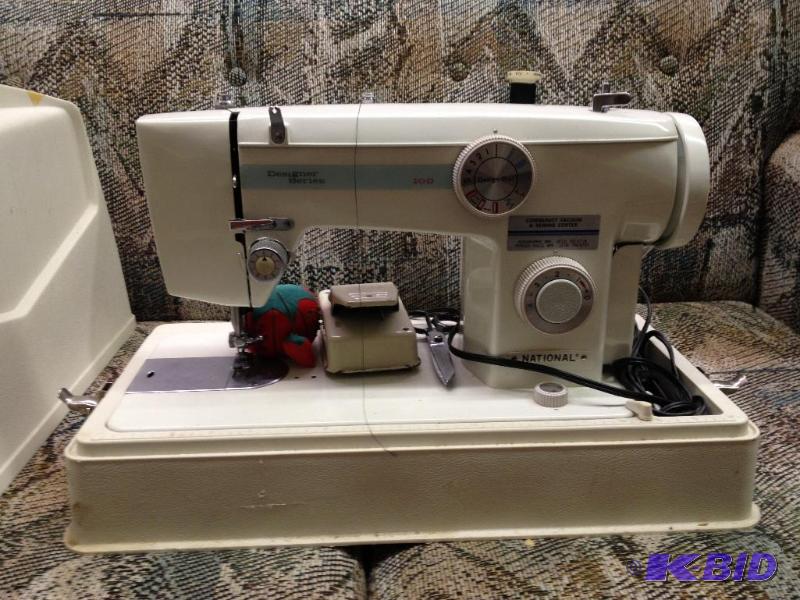 lot 185 image: Sewing Machine ...