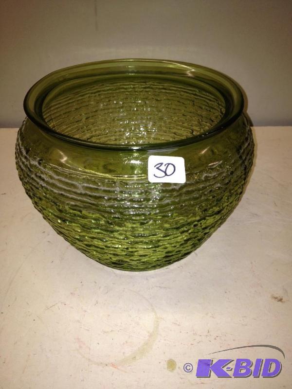 lot 30 image: Vintage Green Glass Vase  Serving Bowl ...