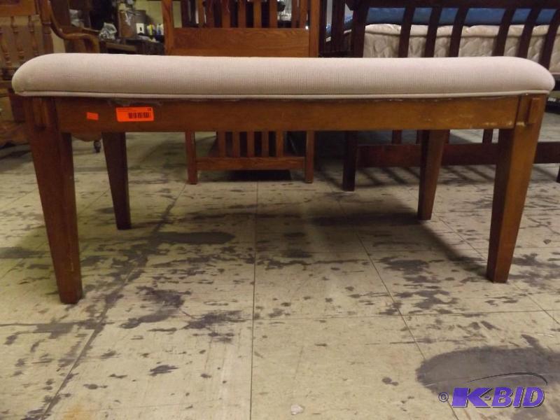 cushion top bench&nbsp...