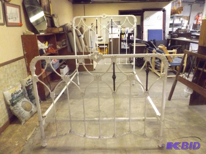 vintage cast iron bed frame&nbsp...
