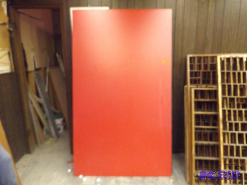 1 laminated board back of board 1 side is red...