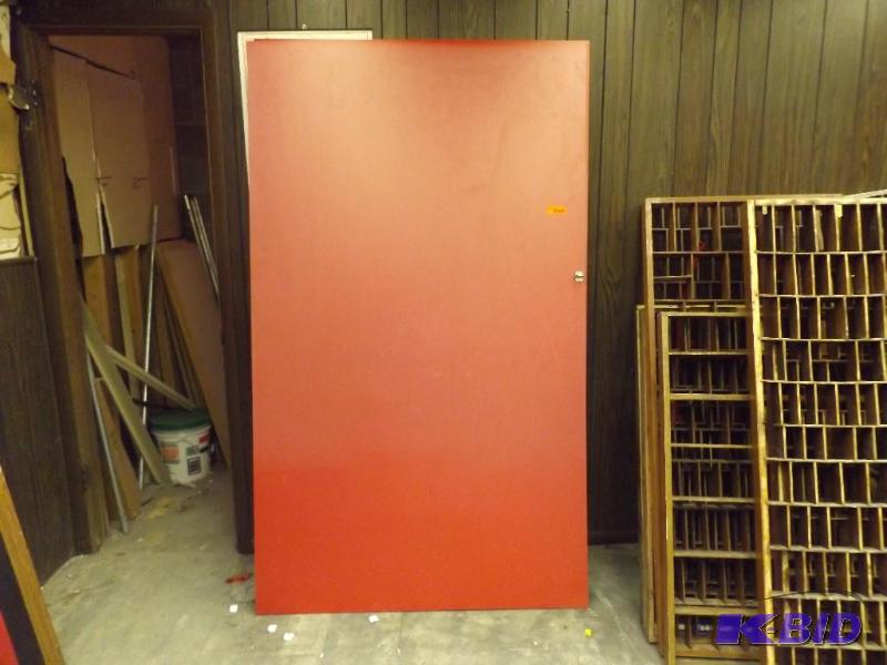 1 laminated board back of board 1 side is red...