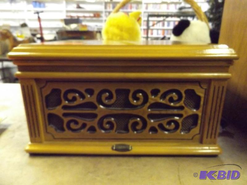 Crosley Turntable, Model CR48...