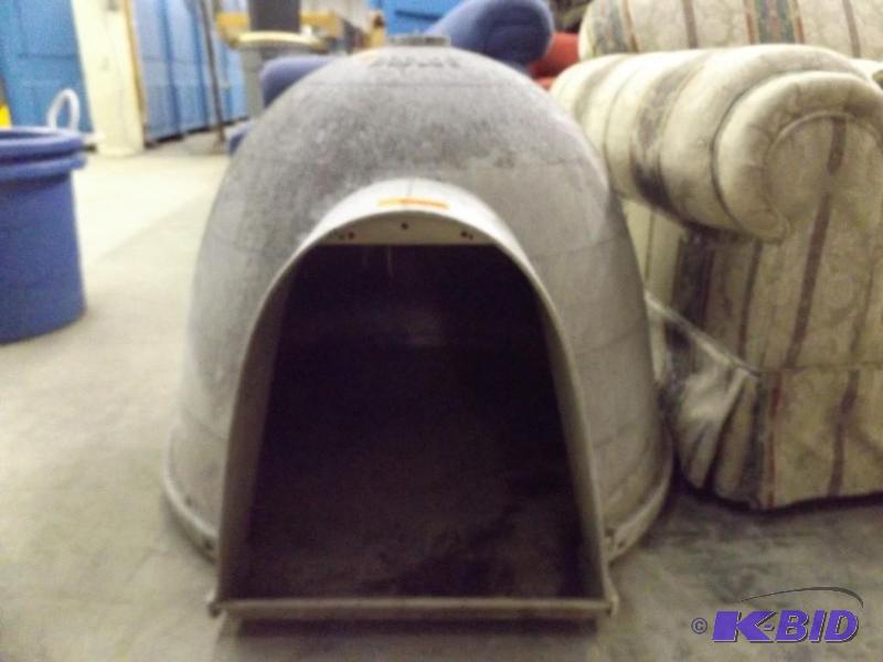 Igloo Dog House...