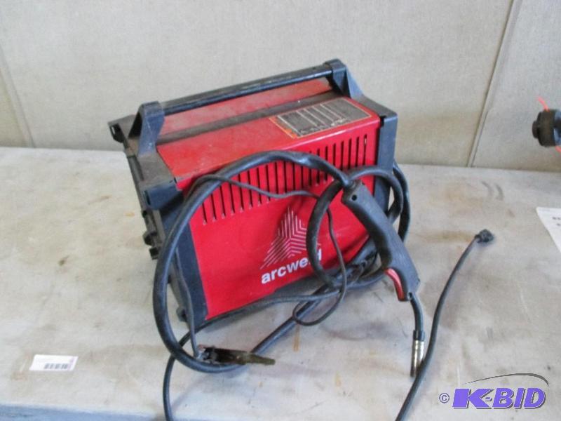 lot 11 image: Arc Weld wire feed welder...