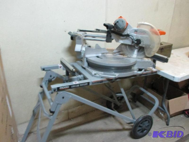 lot 90 image: 12" Rigid Dual compound sliding miter sa...