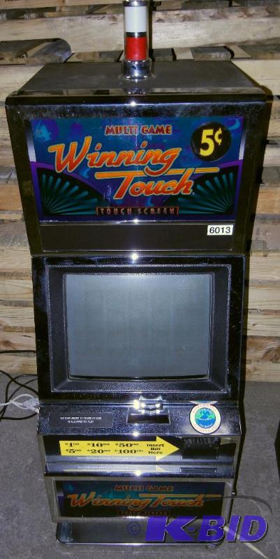 electronic handheld video slot machine game