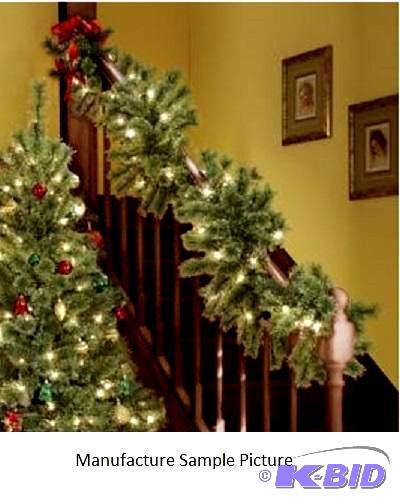 lot 21 image: Canadian Pine Garland - Has clear lights - Co...