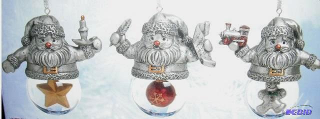 lot 36 image: Towle Holiday Wishes 3 Piece Santa Snow Globe...