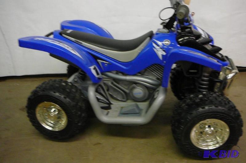 lot 3 image: Power Wheels Battery Powered Electric Kids Ya...