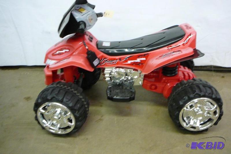lot 6 image: Power Wheels -Xgames 4x4 -Demo -Has forwards,...