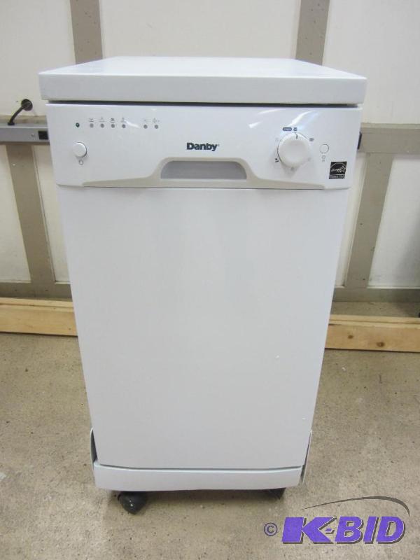 lot 00095 image: Danby dishwasher