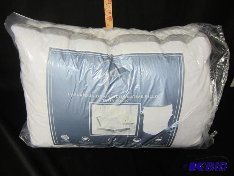 lot 12 image: 2 Charisma Luxurious Down Alternative Pillows