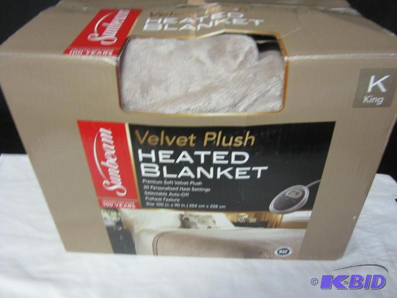 lot 32 image: Sunbeam Heated Blanket