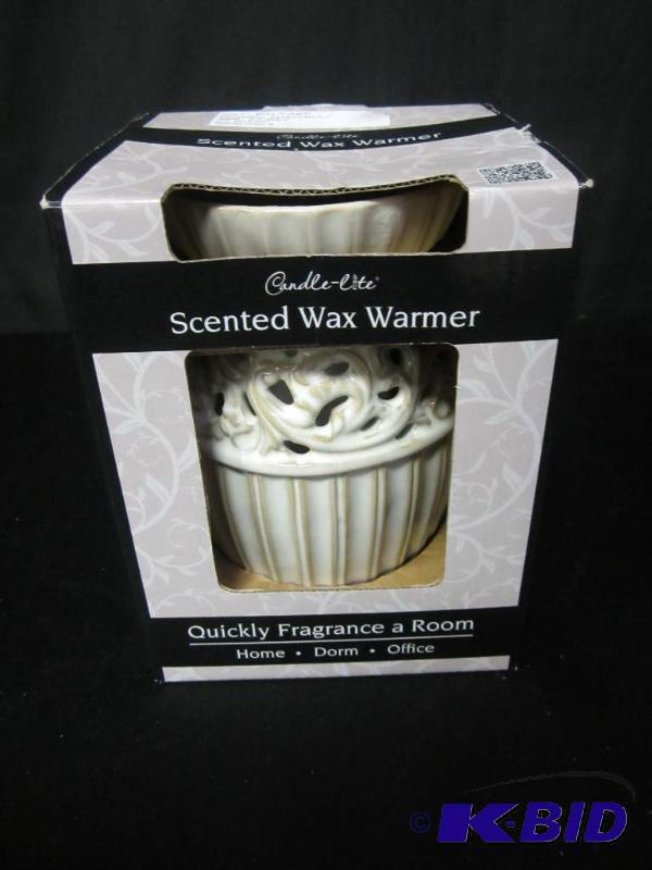 lot 61 image: Scented Wax Warmer