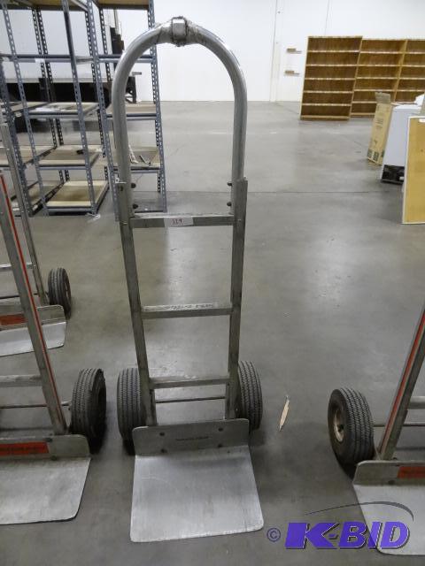 lot 129 image: Magliner Aluminum 2 Wheeler...