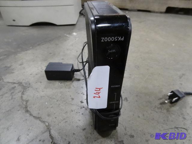 lot 244 image: Quest Pk500Z Router...
