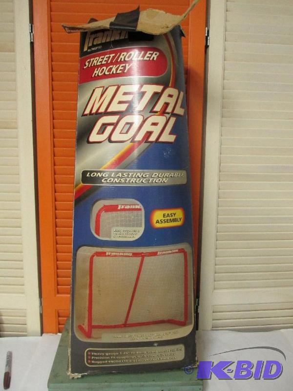 Metal StreetRoller Hockey Goal.